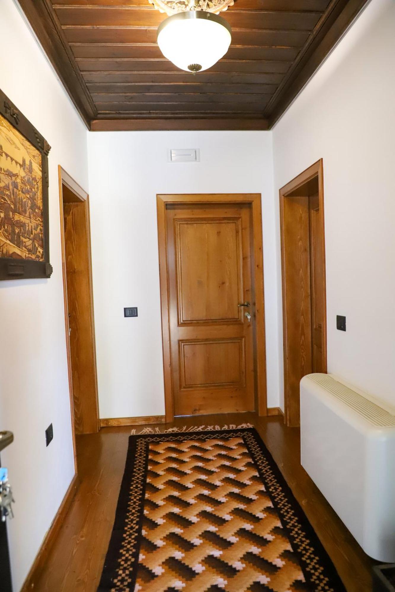 Villa Oda Tomori Berat Bagian luar foto